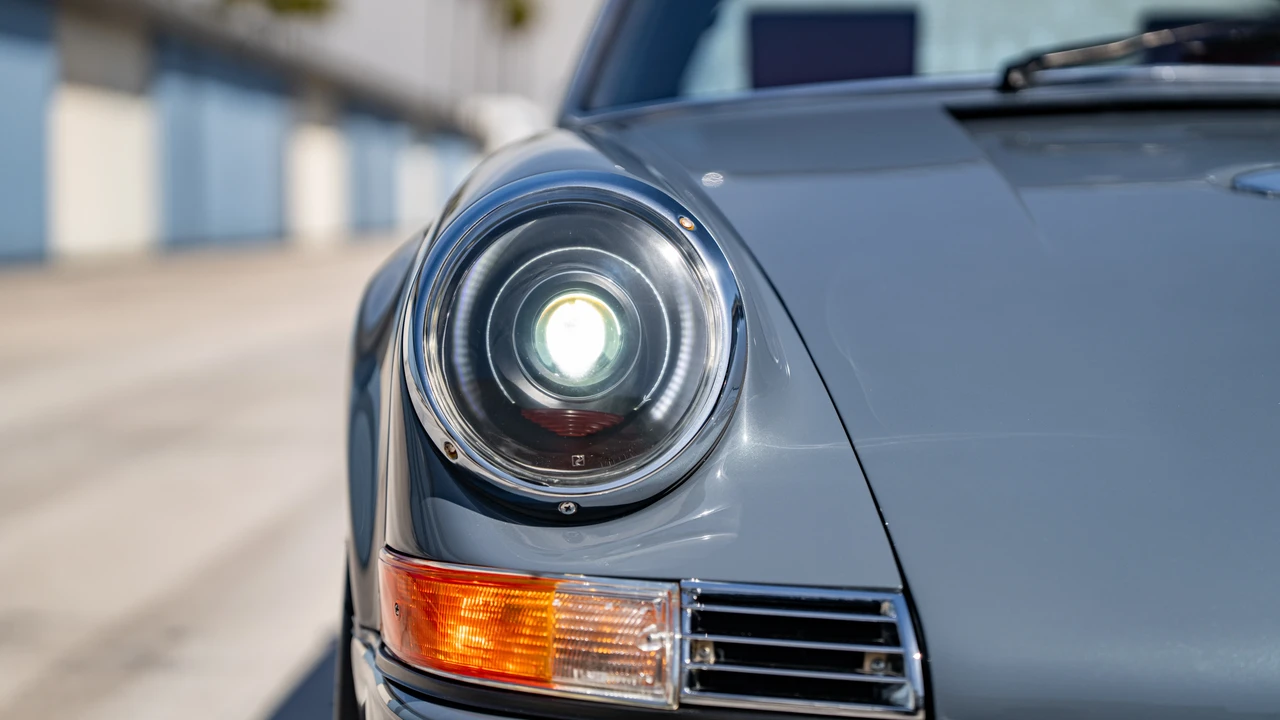 1986 Porsche 911 Carrera 3.2 - Image 10 of 31