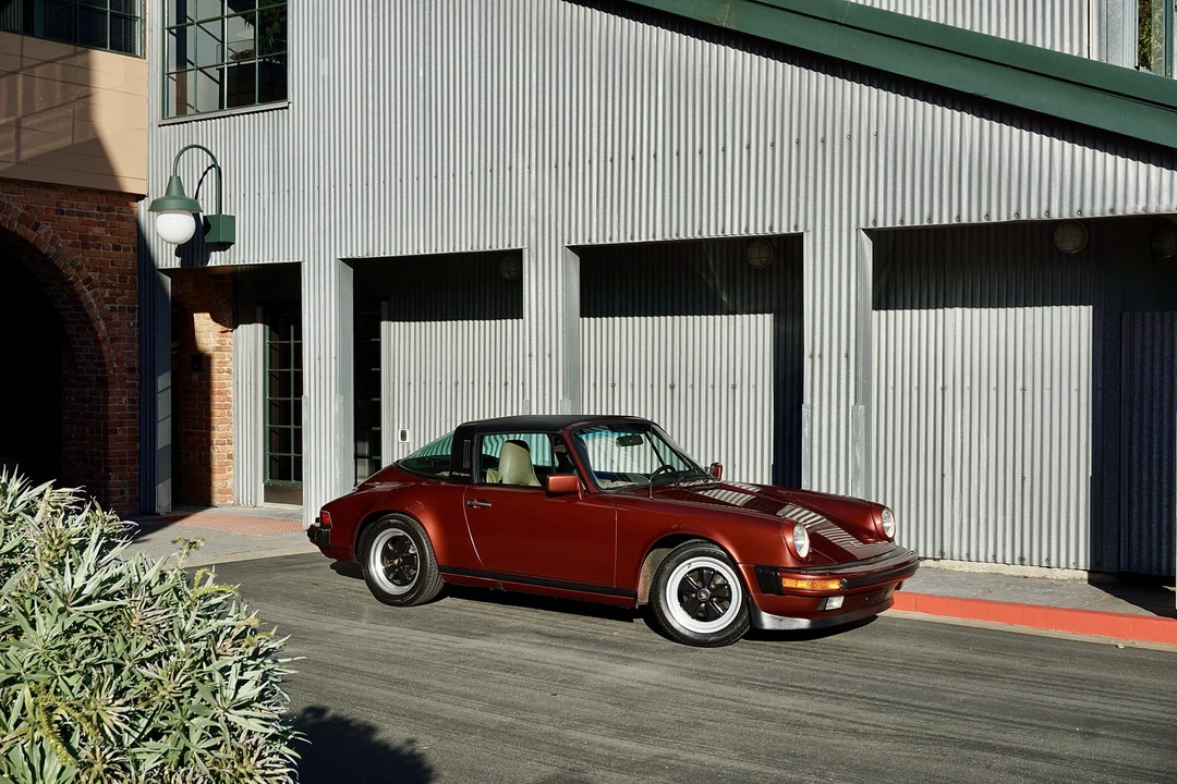 1986 Porsche 911 Carrera 3.2 - Image 28 of 31