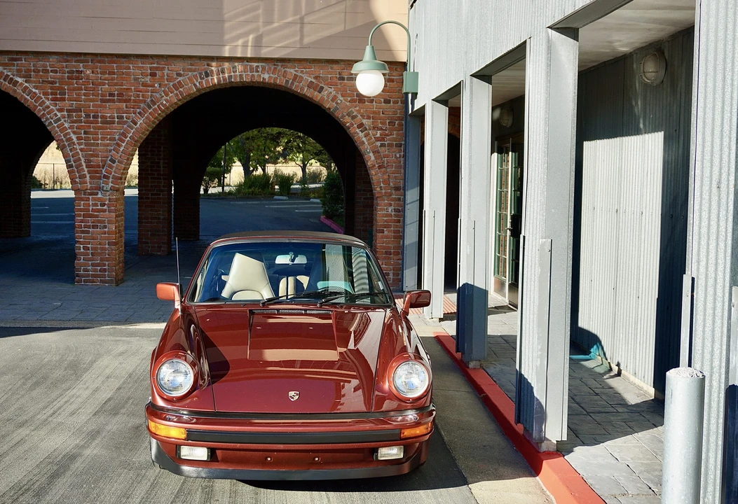 1986 Porsche 911 Carrera 3.2 - Image 20 of 31