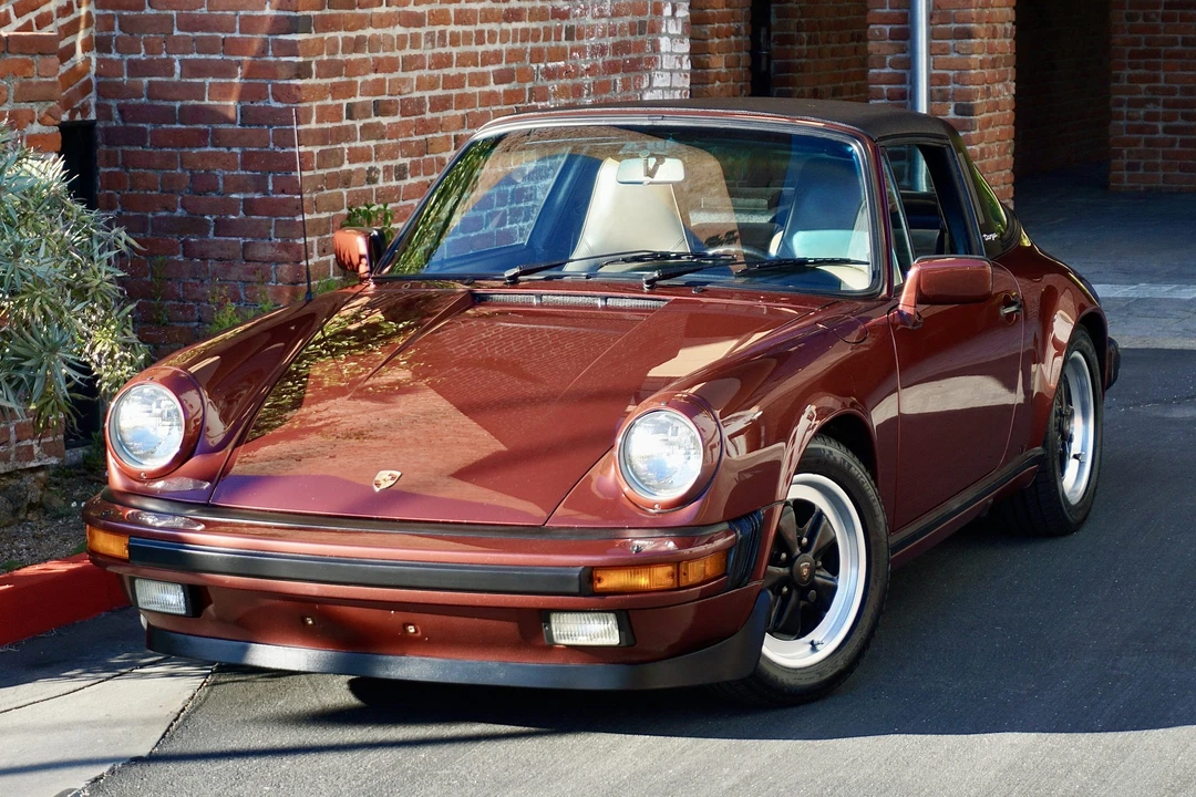 1986 Porsche 911 Carrera 3.2 - Image 16 of 31