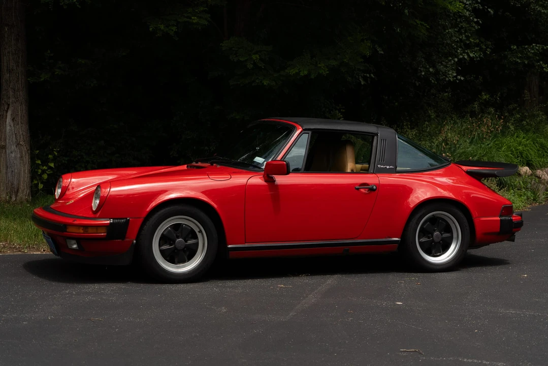 1986 Porsche 911 Carrera 3.2 - Image 6 of 31