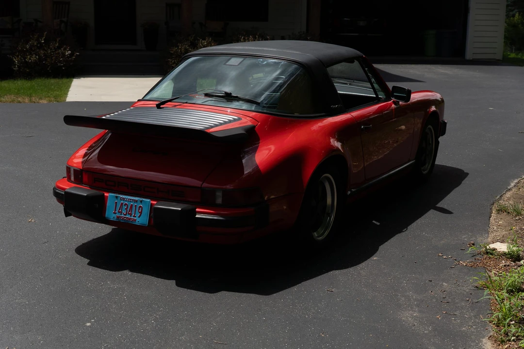 1986 Porsche 911 Carrera 3.2 - Image 16 of 31