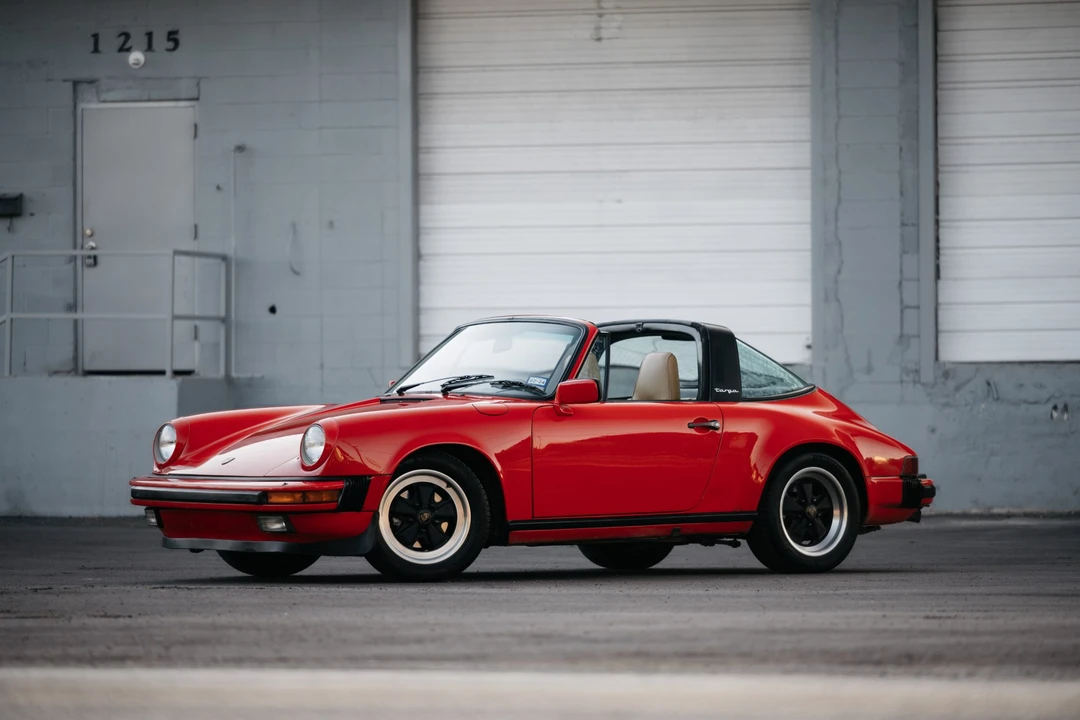 1986 Porsche 911 Carrera 3.2 - Image 24 of 31