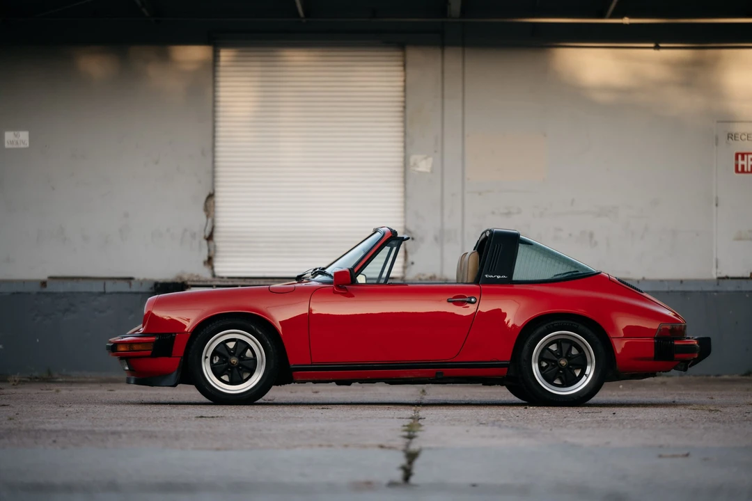 1986 Porsche 911 Carrera 3.2 - Image 23 of 31