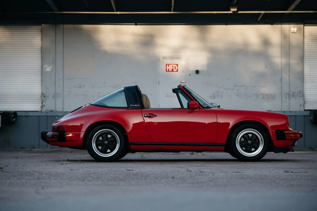 1986 Porsche 911 Carrera 3.2 - Image 15 of 31