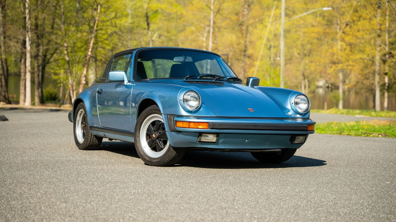 1986 Porsche 911 Carrera 3.2 - Image 11 of 31