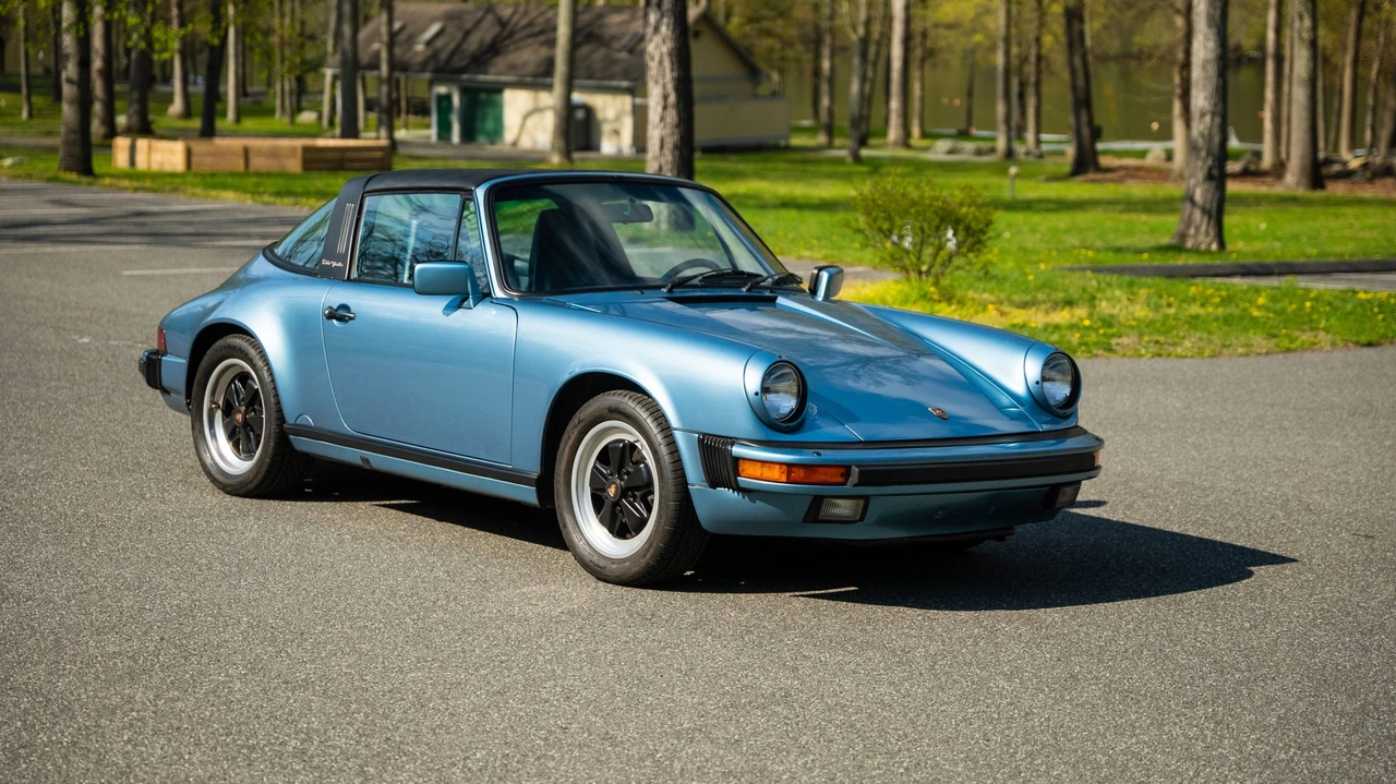 1986 Porsche 911 Carrera 3.2 - Image 16 of 31