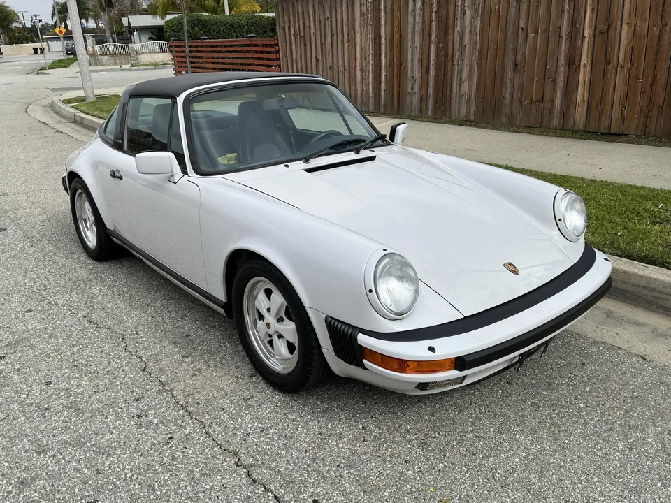 1986 Porsche 911 Carrera 3.2 - Image 8 of 31
