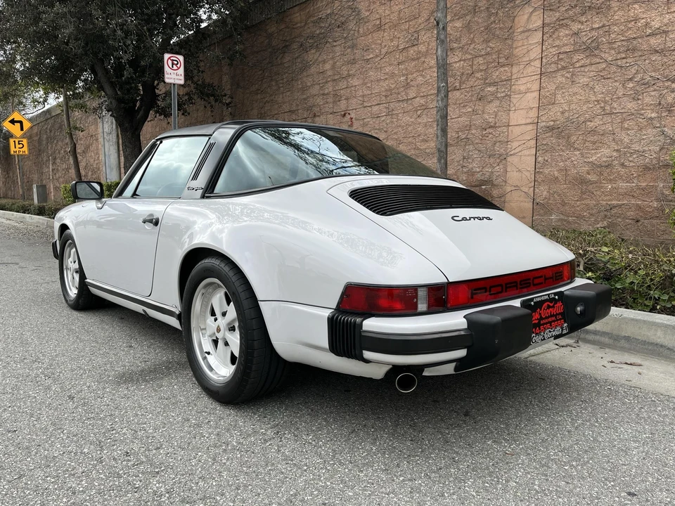1986 Porsche 911 Carrera 3.2 - Image 16 of 31