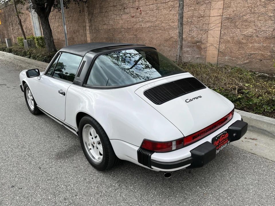 1986 Porsche 911 Carrera 3.2 - Image 15 of 31
