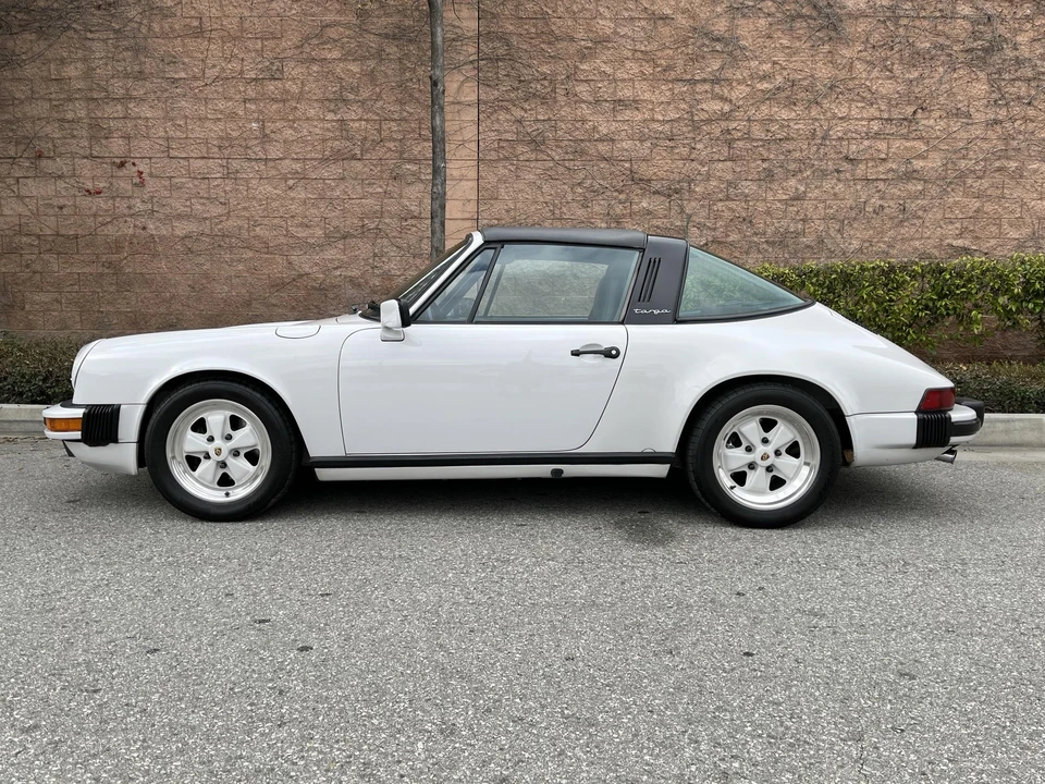 1986 Porsche 911 Carrera 3.2 - Image 18 of 31