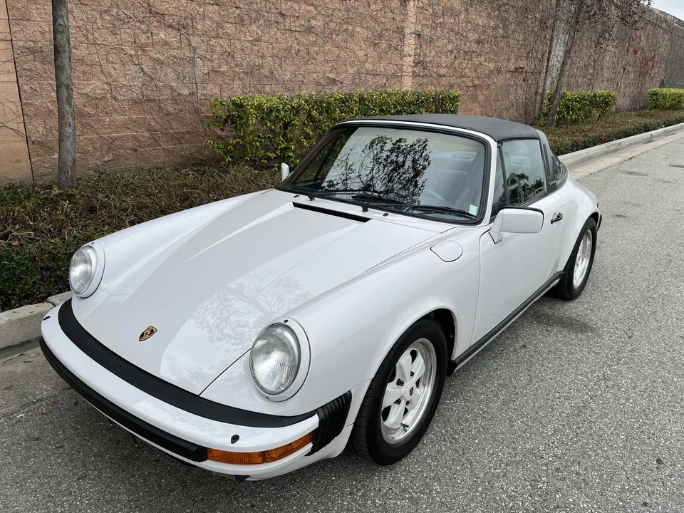 1986 Porsche 911 Carrera 3.2 - Image 3 of 31