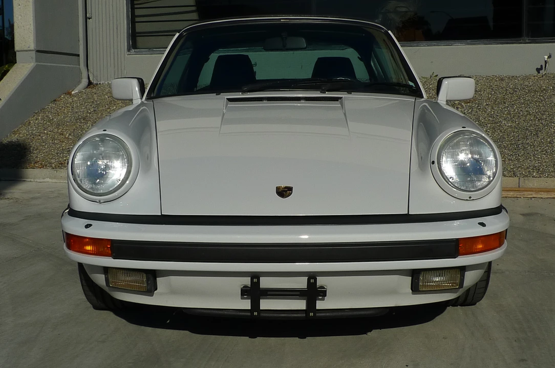 1986 Porsche 911 Carrera 3.2 - Image 23 of 31