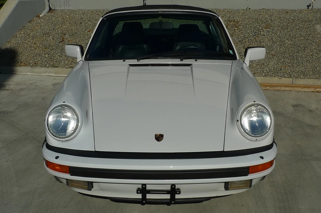 1986 Porsche 911 Carrera 3.2 - Image 5 of 31