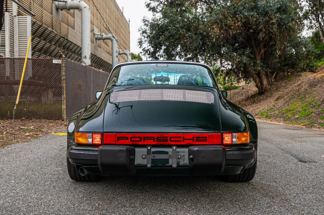 1986 Porsche 911 Carrera 3.2 - Image 9 of 31