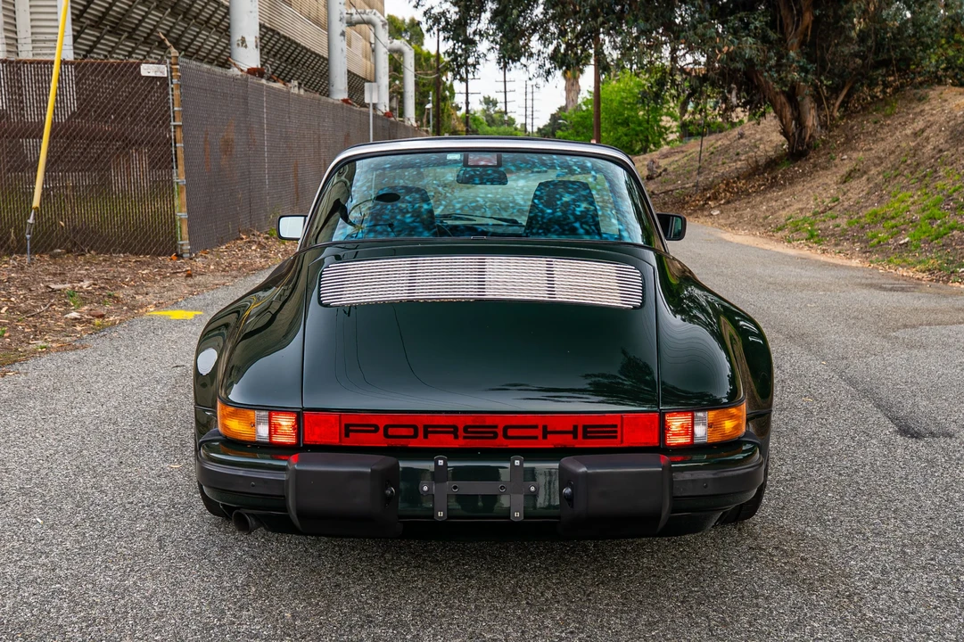 1986 Porsche 911 Carrera 3.2 - Image 11 of 31