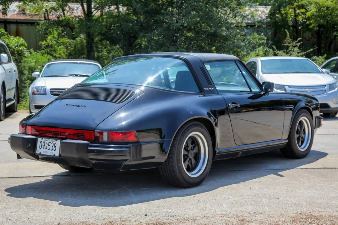 1986 Porsche 911 Carrera 3.2 - Image 23 of 31