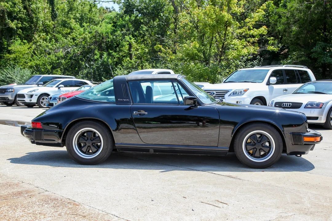 1986 Porsche 911 Carrera 3.2 - Image 28 of 31
