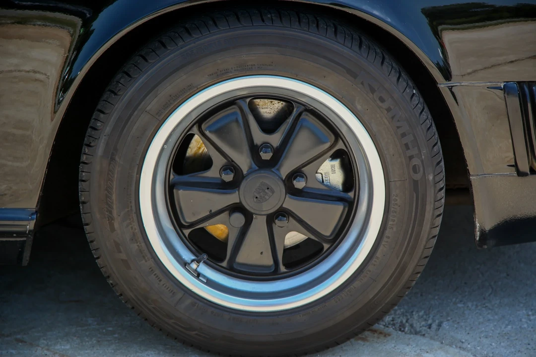 1986 Porsche 911 Carrera 3.2 - Image 30 of 31
