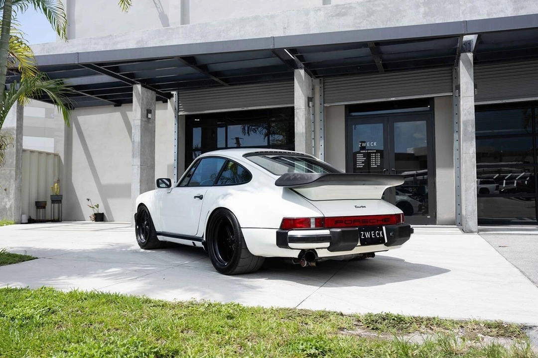1986 Porsche 911 Carrera 3.2 - Image 17 of 31