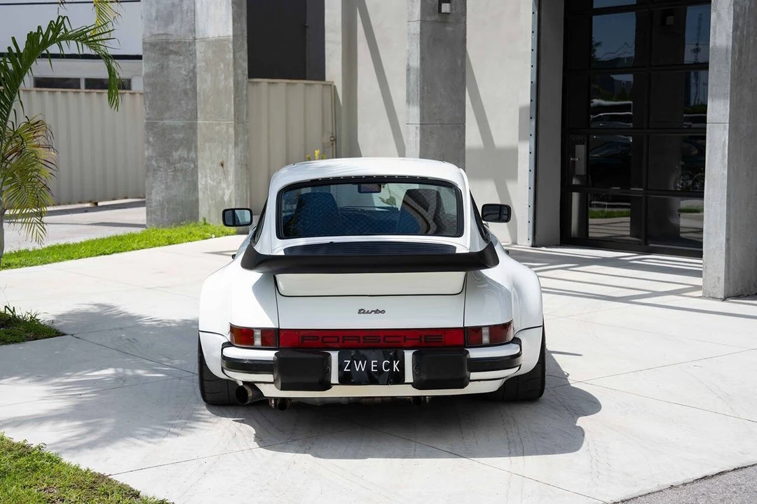 1986 Porsche 911 Carrera 3.2 - Image 11 of 31