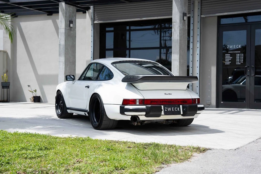 1986 Porsche 911 Carrera 3.2 - Image 15 of 31