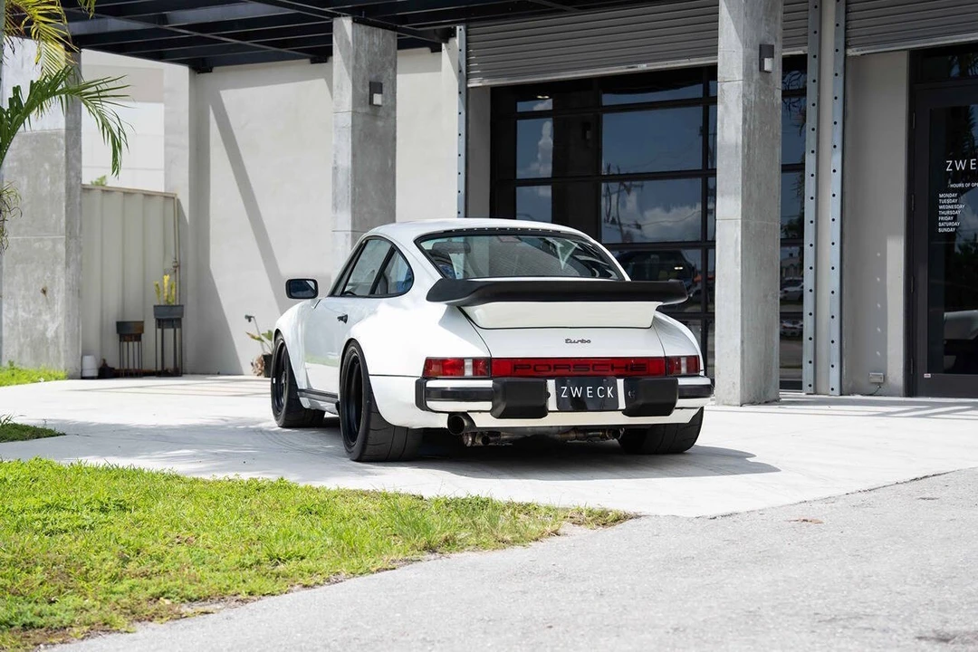 1986 Porsche 911 Carrera 3.2 - Image 16 of 31