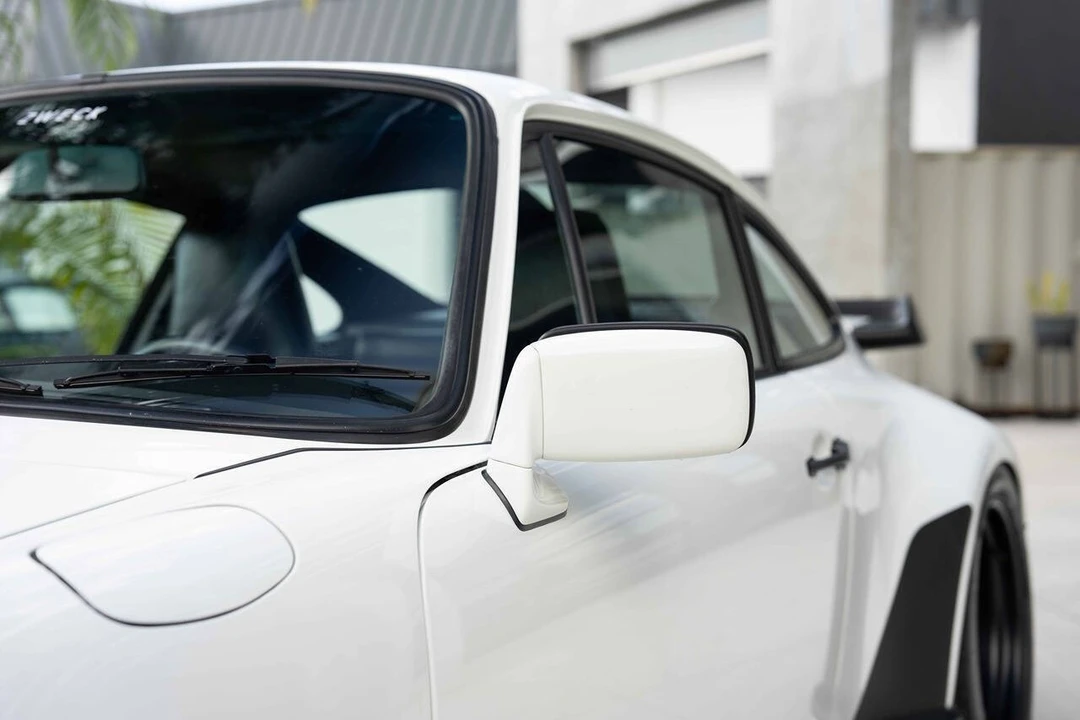 1986 Porsche 911 Carrera 3.2 - Image 25 of 31