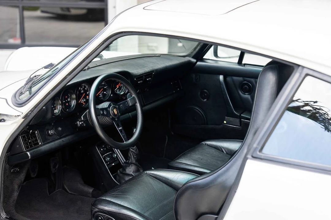 1986 Porsche 911 Carrera 3.2 - Image 4 of 31