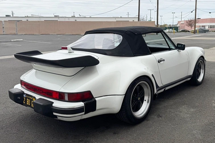 1986 Porsche 911 Carrera 3.2 - Image 14 of 31