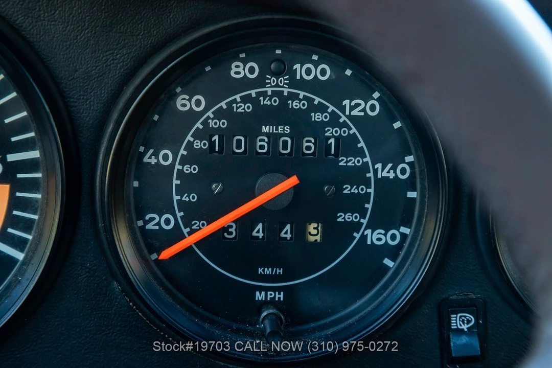 1986 Porsche 911 Carrera 3.2 - Image 28 of 31