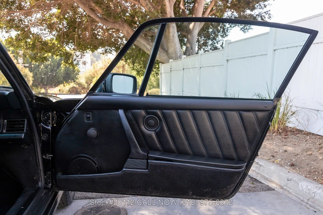 1986 Porsche 911 Carrera 3.2 - Image 26 of 31