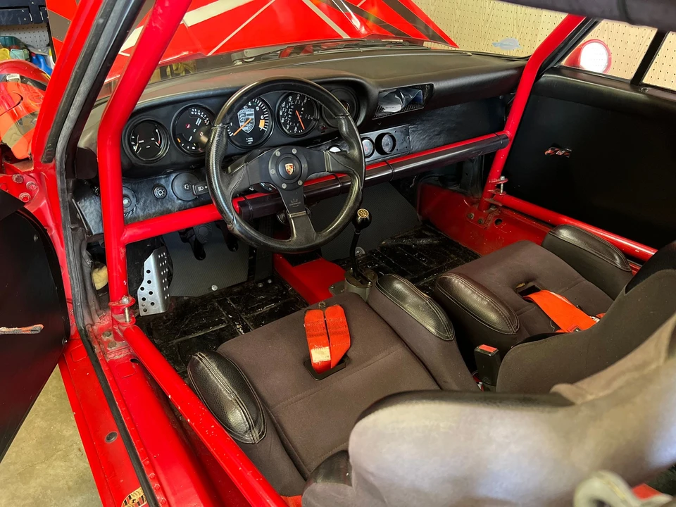 1986 Porsche 911 Carrera 3.2 - Image 15 of 31