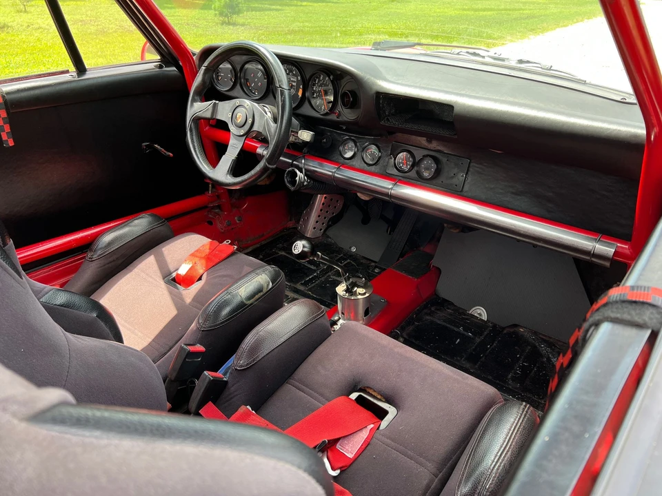 1986 Porsche 911 Carrera 3.2 - Image 19 of 31