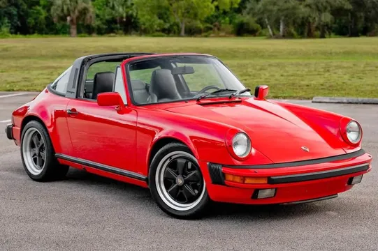 1986 Porsche 911 Carrera Targa