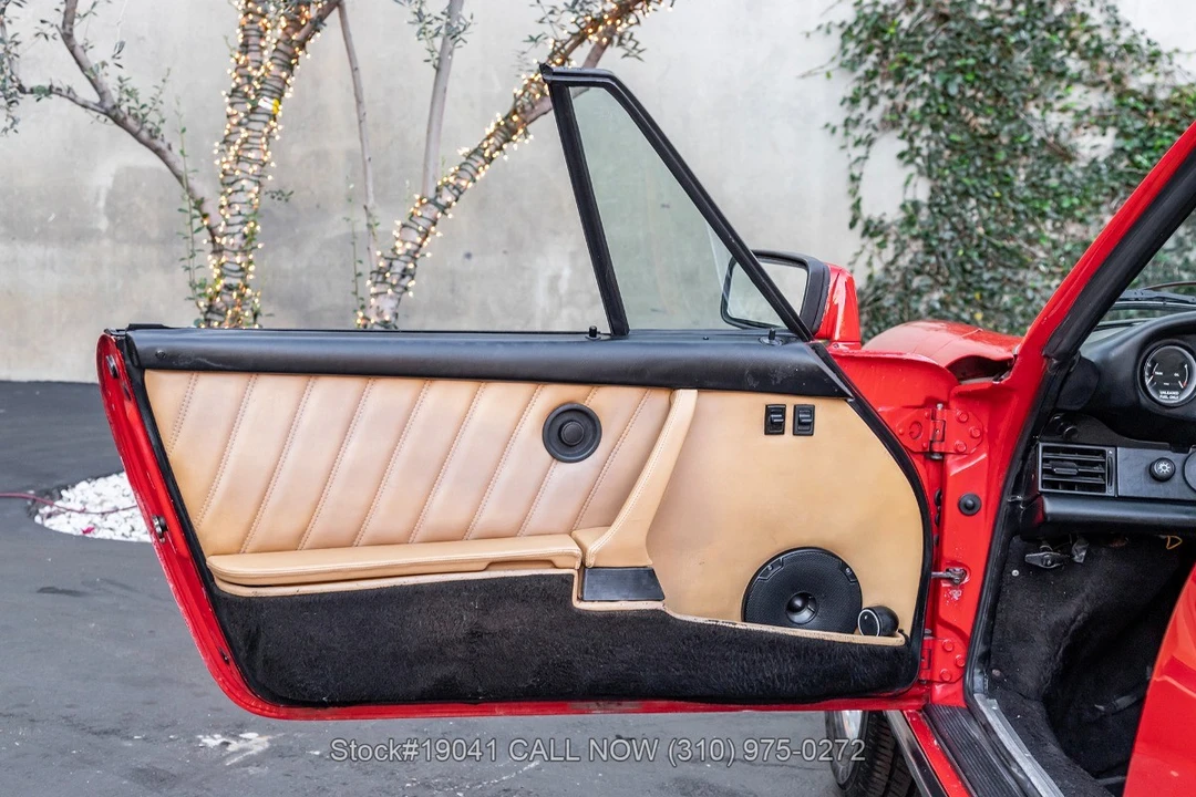 1986 Porsche 911 Carrera 3.2 - Image 19 of 31