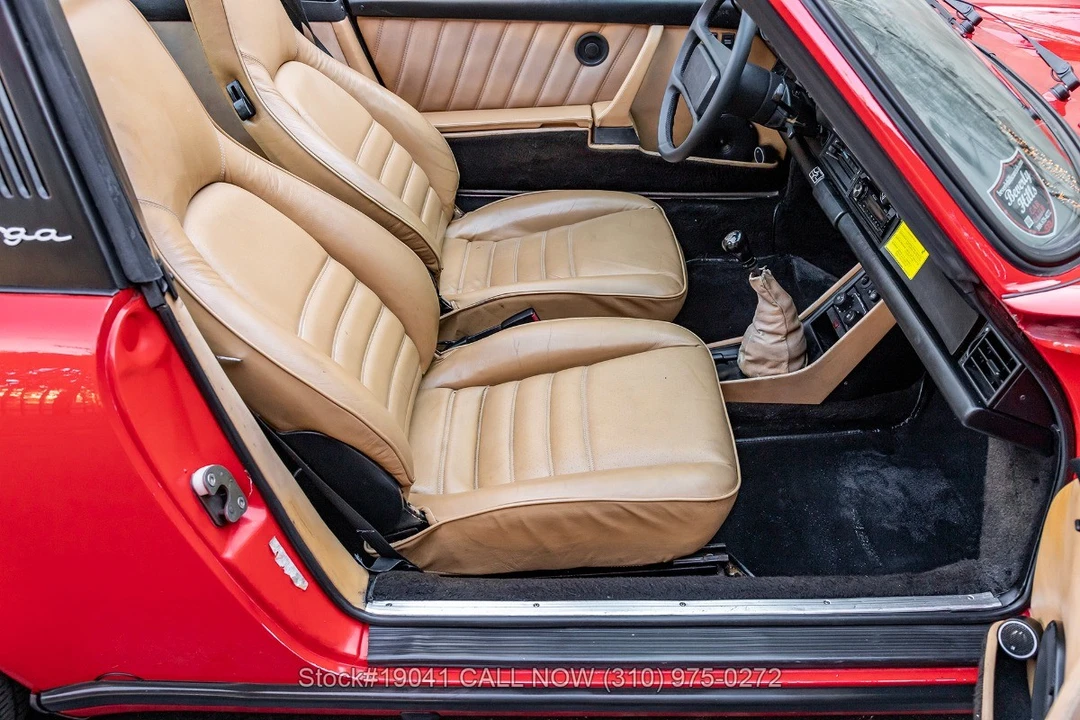 1986 Porsche 911 Carrera 3.2 - Image 25 of 31