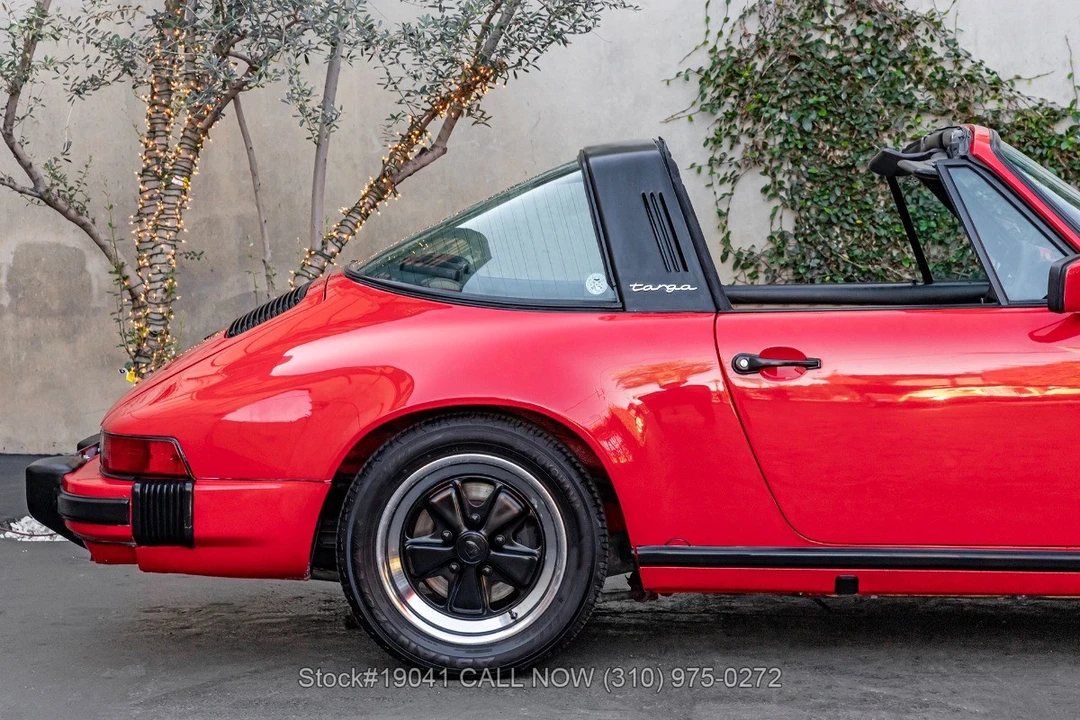 1986 Porsche 911 Carrera 3.2 - Image 16 of 31