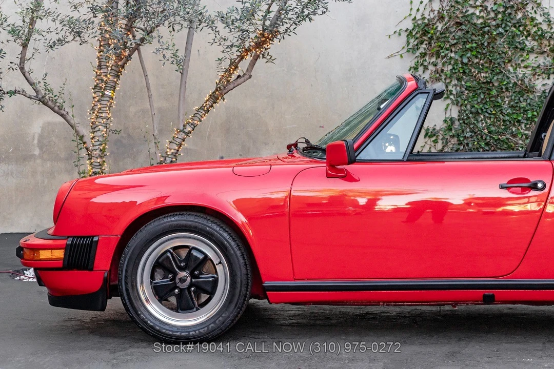 1986 Porsche 911 Carrera 3.2 - Image 17 of 31
