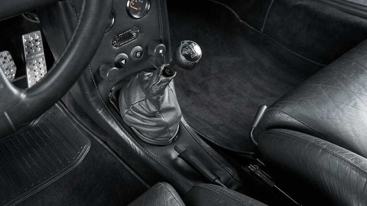 1986 Porsche 930 Turbo - Image 12 of 16