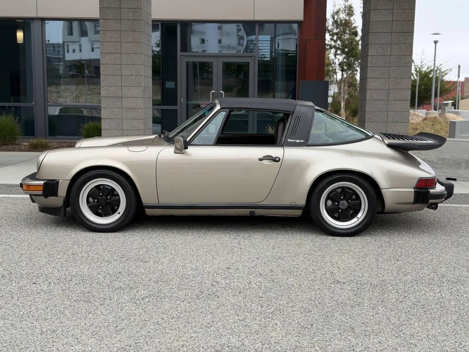 1986 Porsche 911 Carrera 3.2 - Image 6 of 31