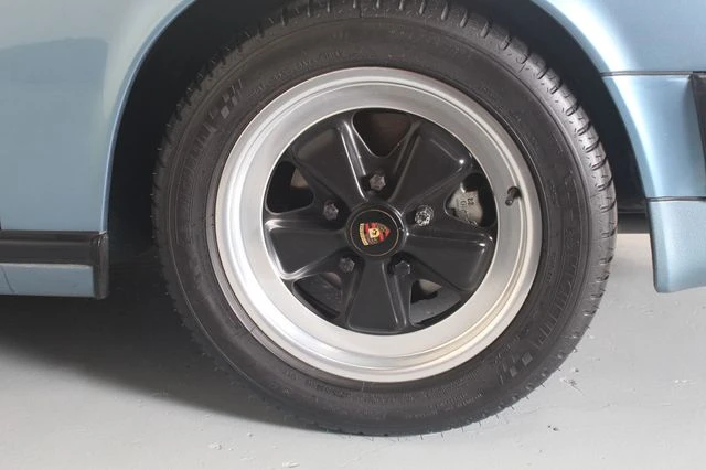 1986 Porsche 911 Carrera 3.2 - Image 15 of 18