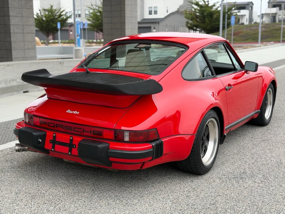 1986 Porsche 911 Carrera 3.2 - Image 8 of 24