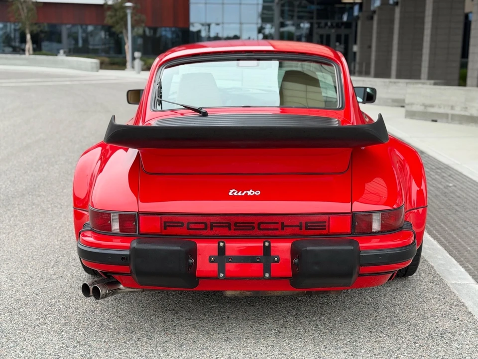 1986 Porsche 911 Carrera 3.2 - Image 6 of 24