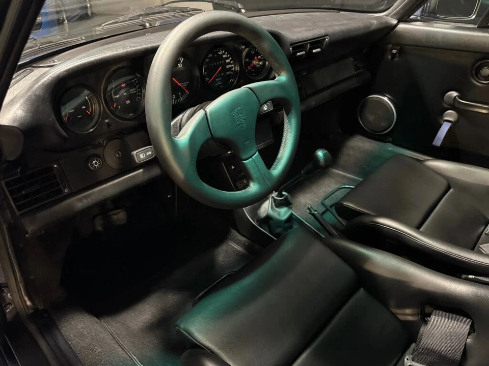 1986 Porsche 911 Carrera 3.2 - Image 19 of 25