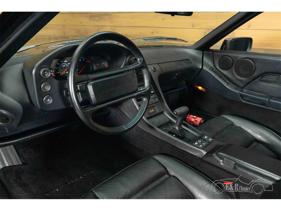 1986 Porsche 924 - Image 2 of 31