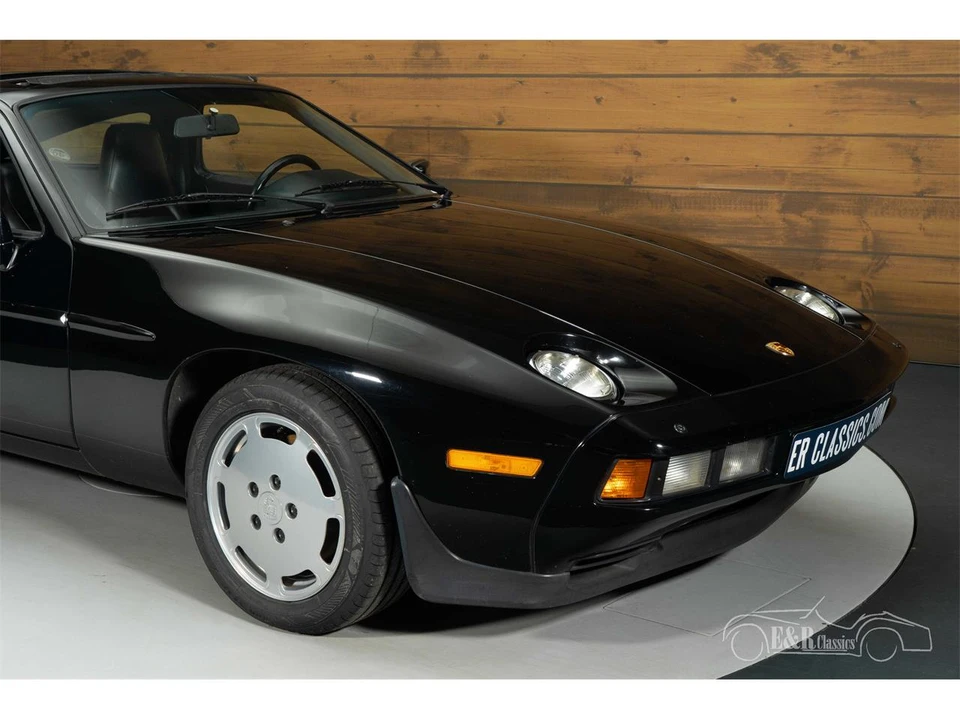 1986 Porsche 924 - Image 4 of 31
