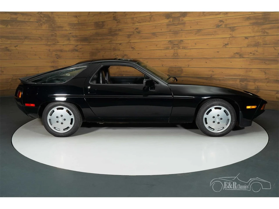 1986 Porsche 924 - Image 15 of 31
