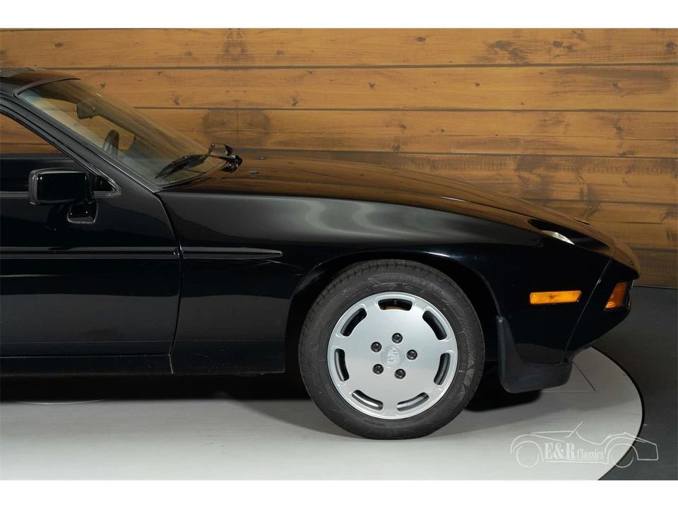 1986 Porsche 924 - Image 16 of 31