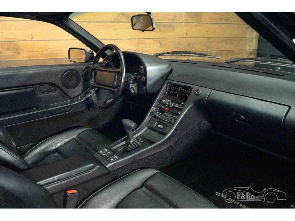 1986 Porsche 924 - Image 25 of 31
